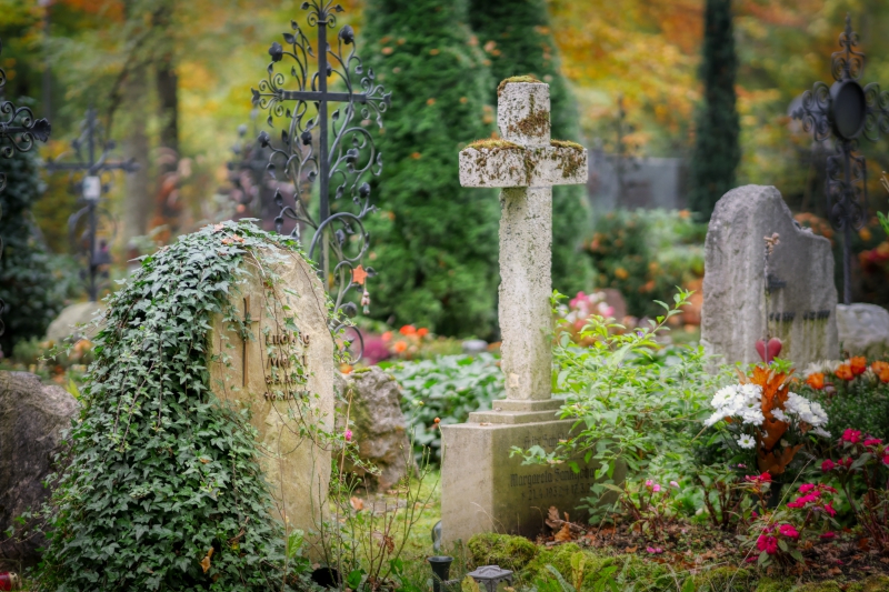 funeraire-PIERLAS-min_cemetery-4653166